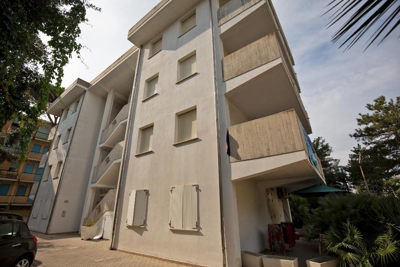 Sirena Apartments Llido Degli Estensi Exterior photo