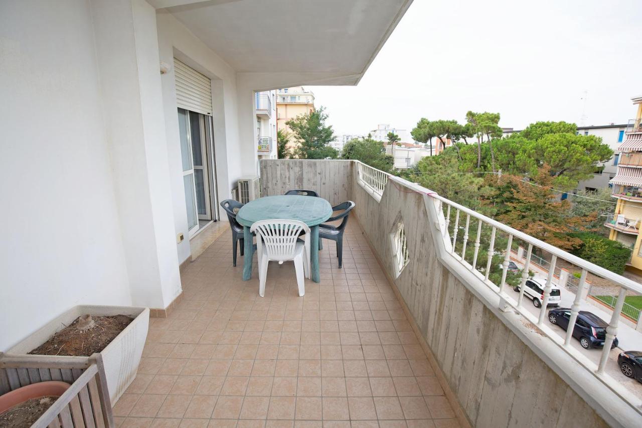Sirena Apartments Llido Degli Estensi Exterior photo